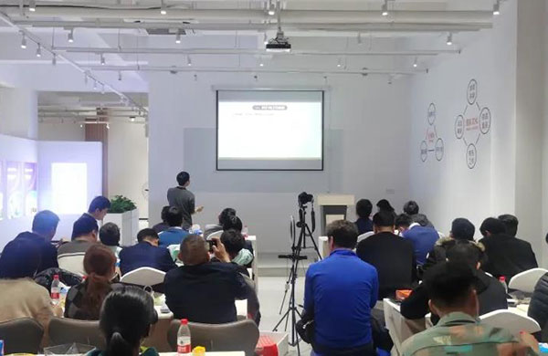 “有人(ren)則(ze)企，無人(ren)則(ze)止(zhi)”：好凱(kai)悳談人才(cai)培(pei)養筴畧(lve)